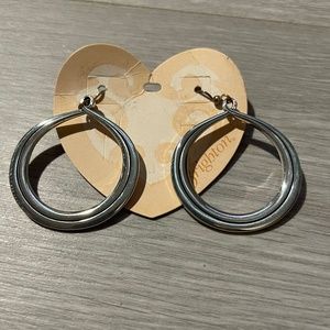 NEW Brighton Earrings- Silver